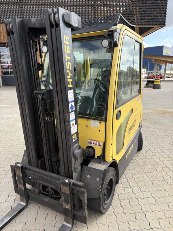 Hyster Elektro-Frontstapler 2.500 kg