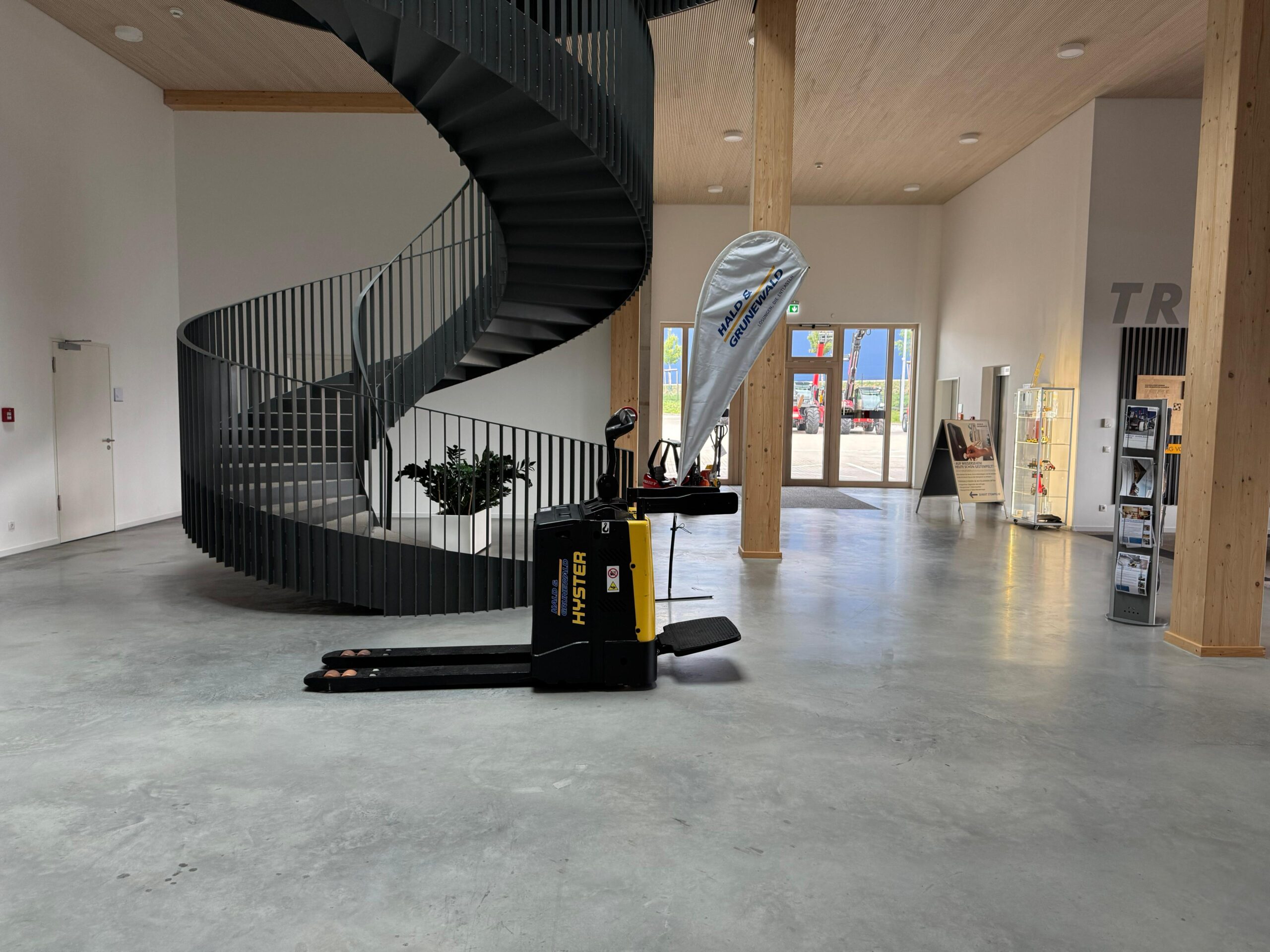 Hyster Elektro-Niederhubwagen P2.0S