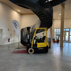 HYSTER Elektro-Frontstapler J1.6XNT