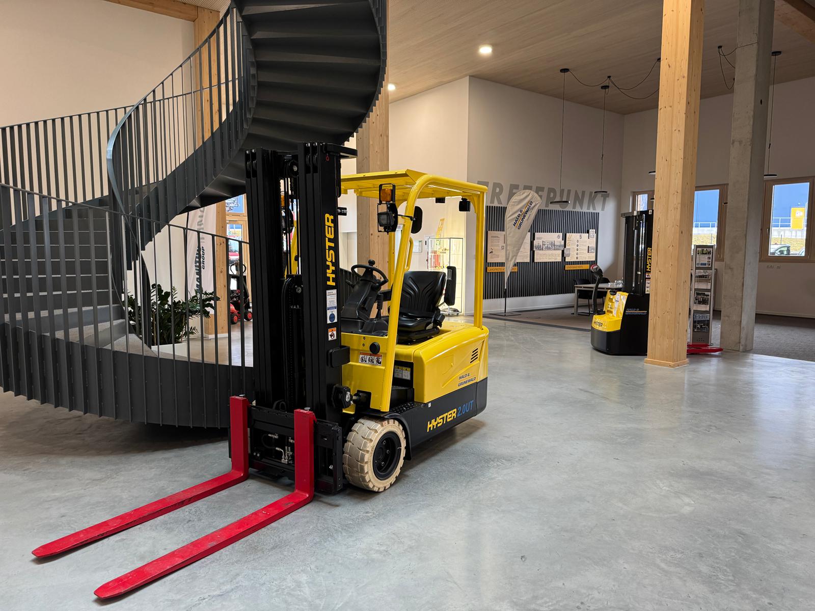 HYSTER Elektro-Frontstapler J2.0UTTL – Bild 2