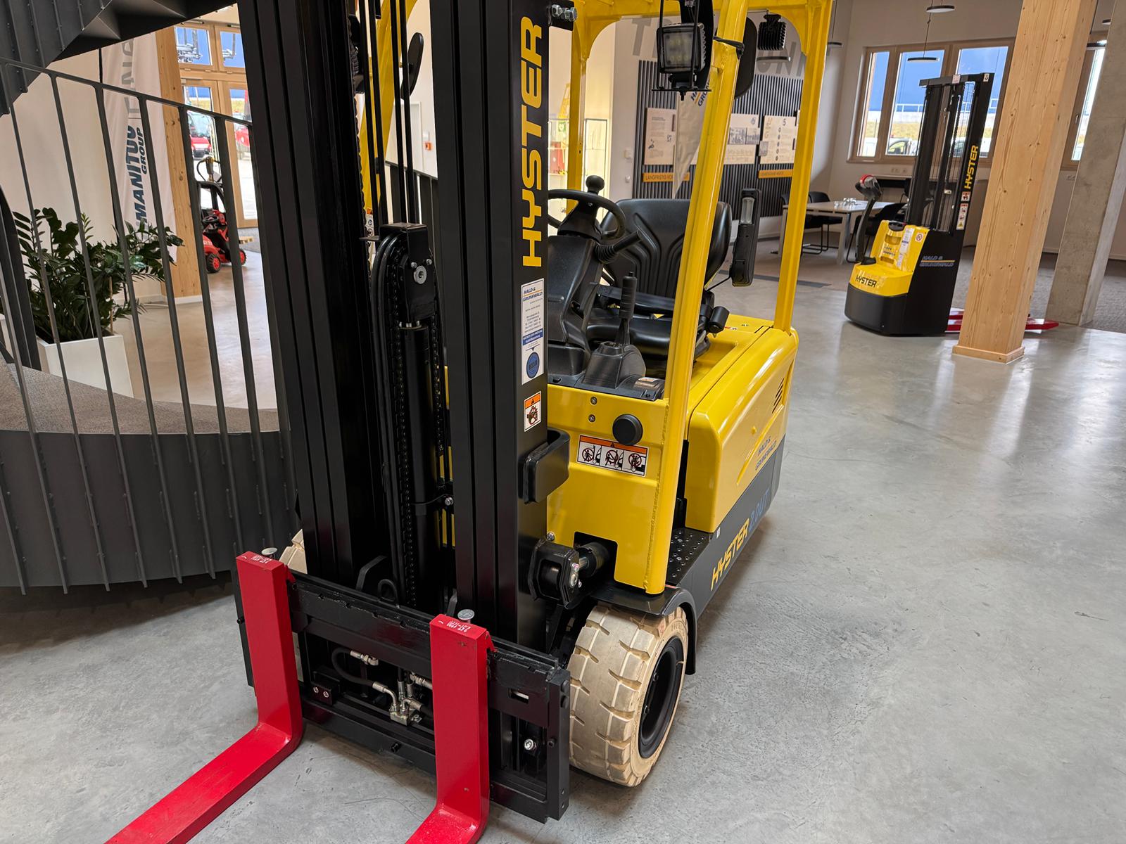 HYSTER Elektro-Frontstapler J2.0UTTL – Bild 4