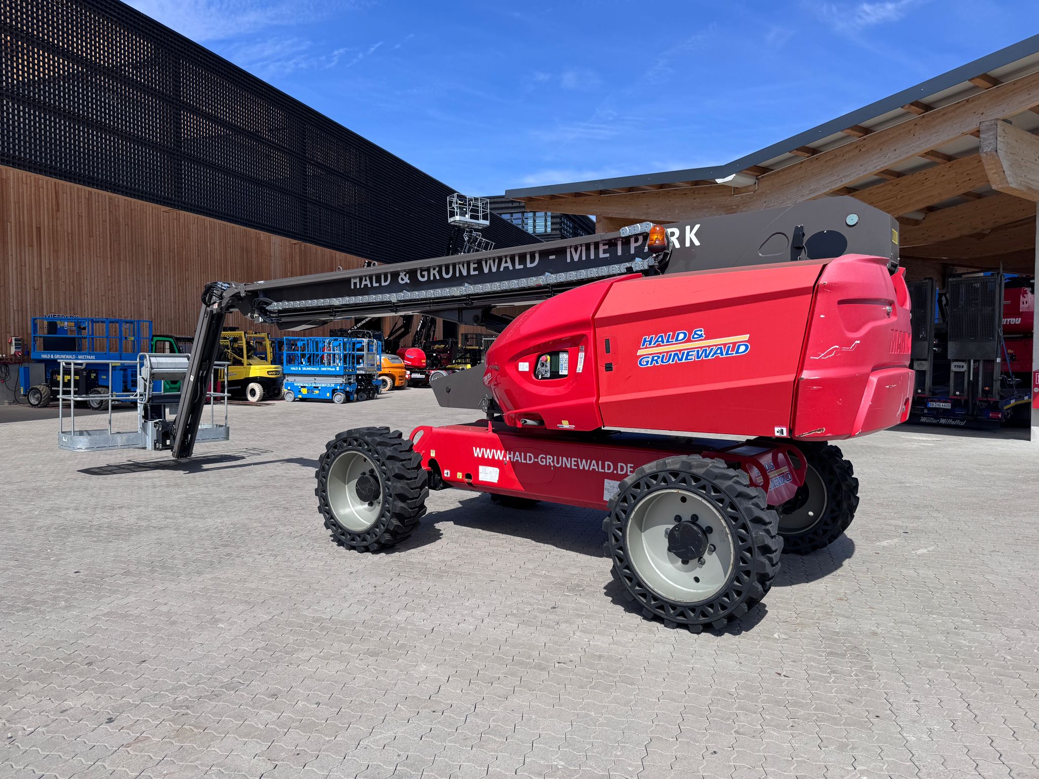 MANITOU Teleskopbühne 220 TJ – Bild 5